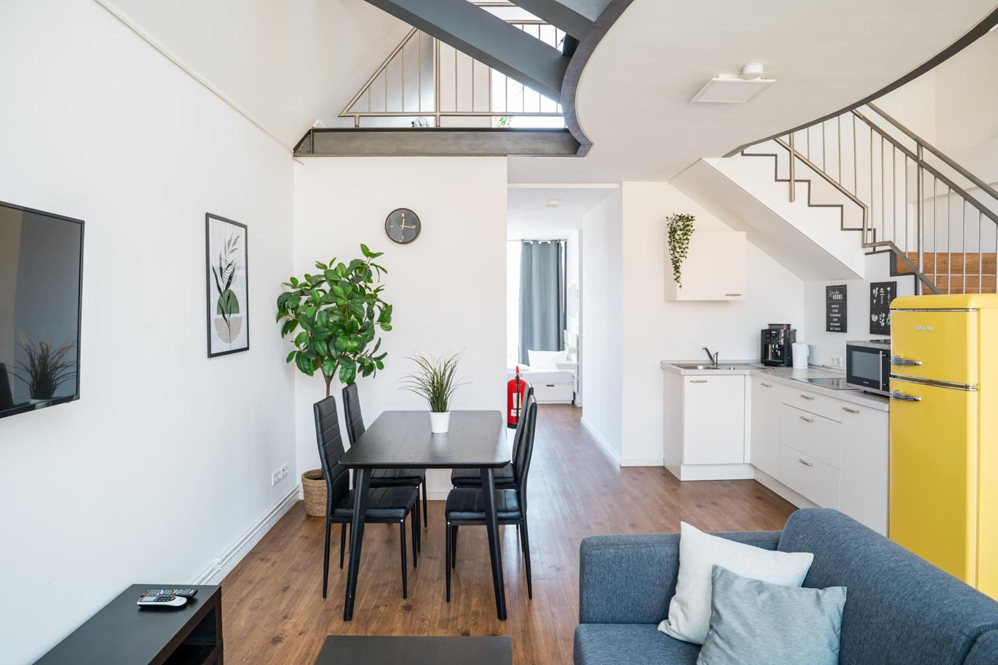 Appartement Fantastic Loft With Balcony à Berlin Extérieur photo