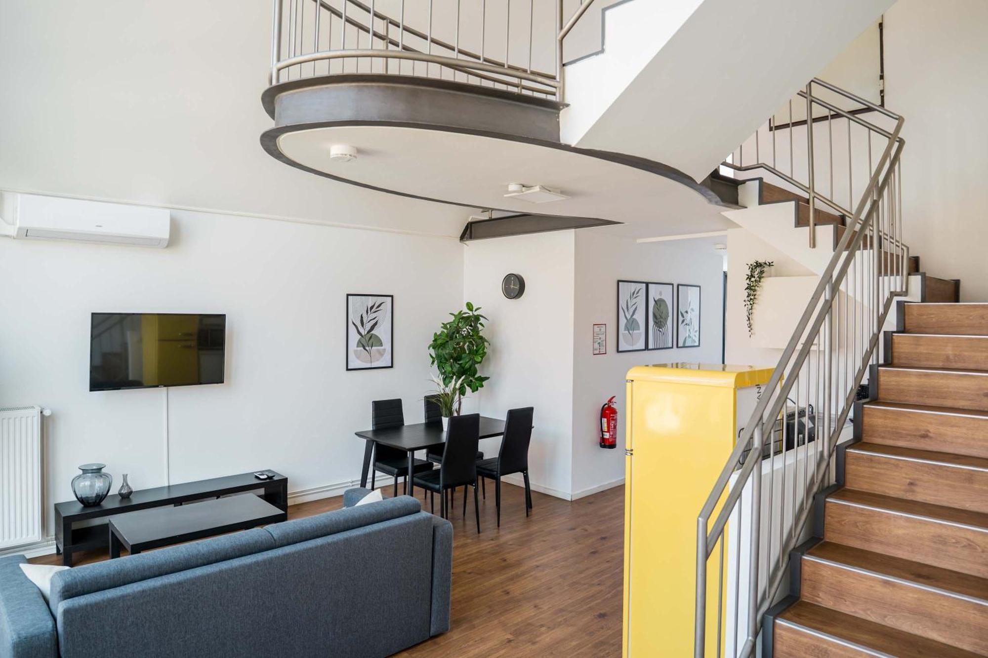Appartement Fantastic Loft With Balcony à Berlin Extérieur photo